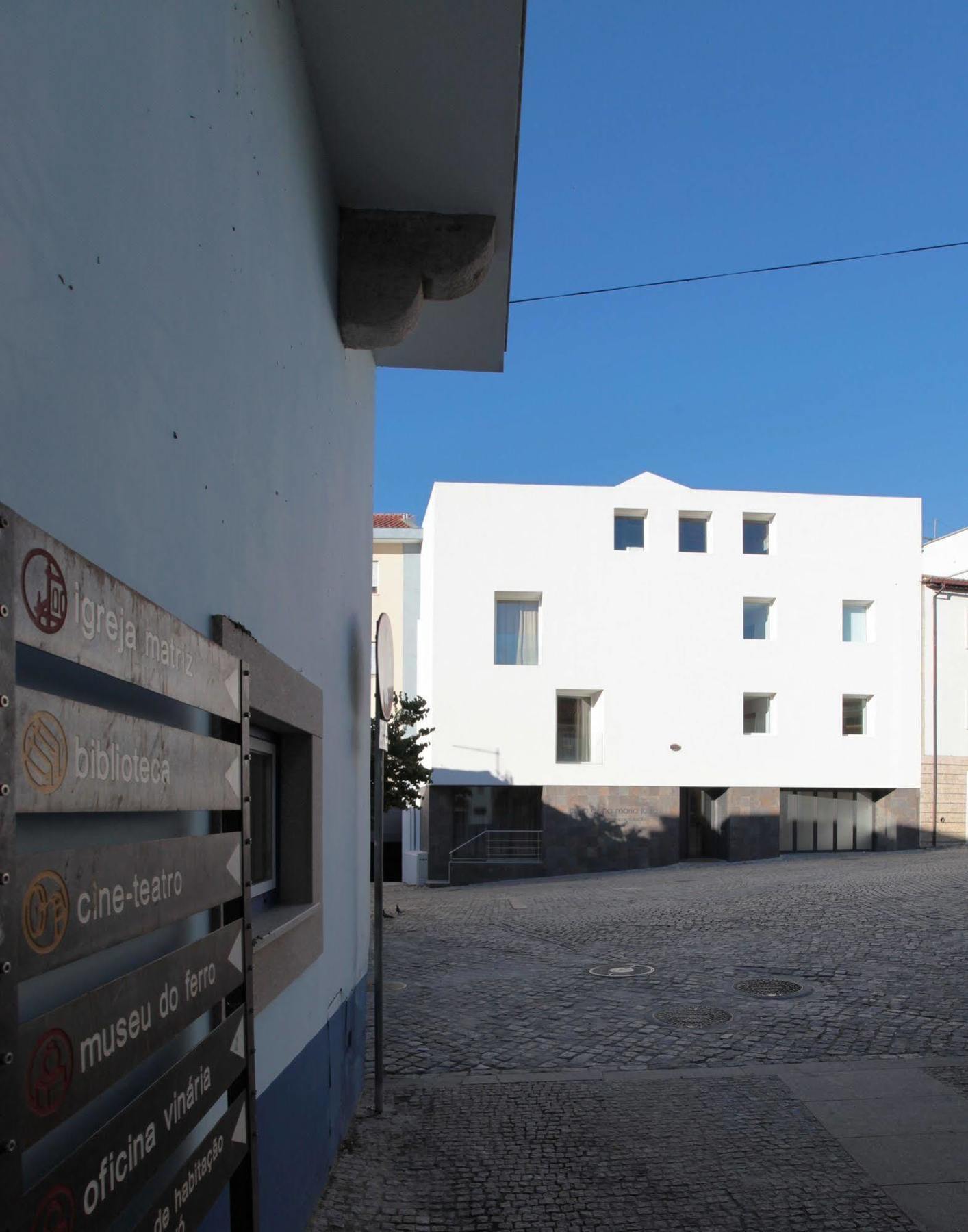 Casa Dona Maria Luiza Guest House Torre De Moncorvo Bagian luar foto
